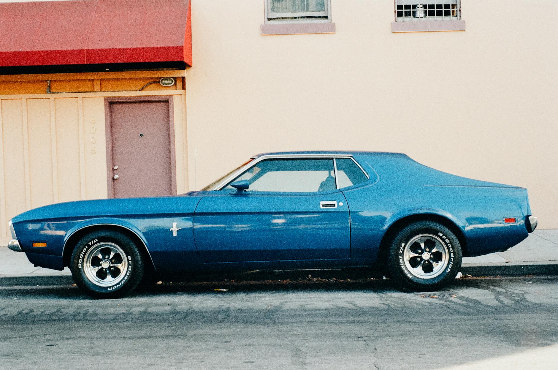 blue ford mustang coupe